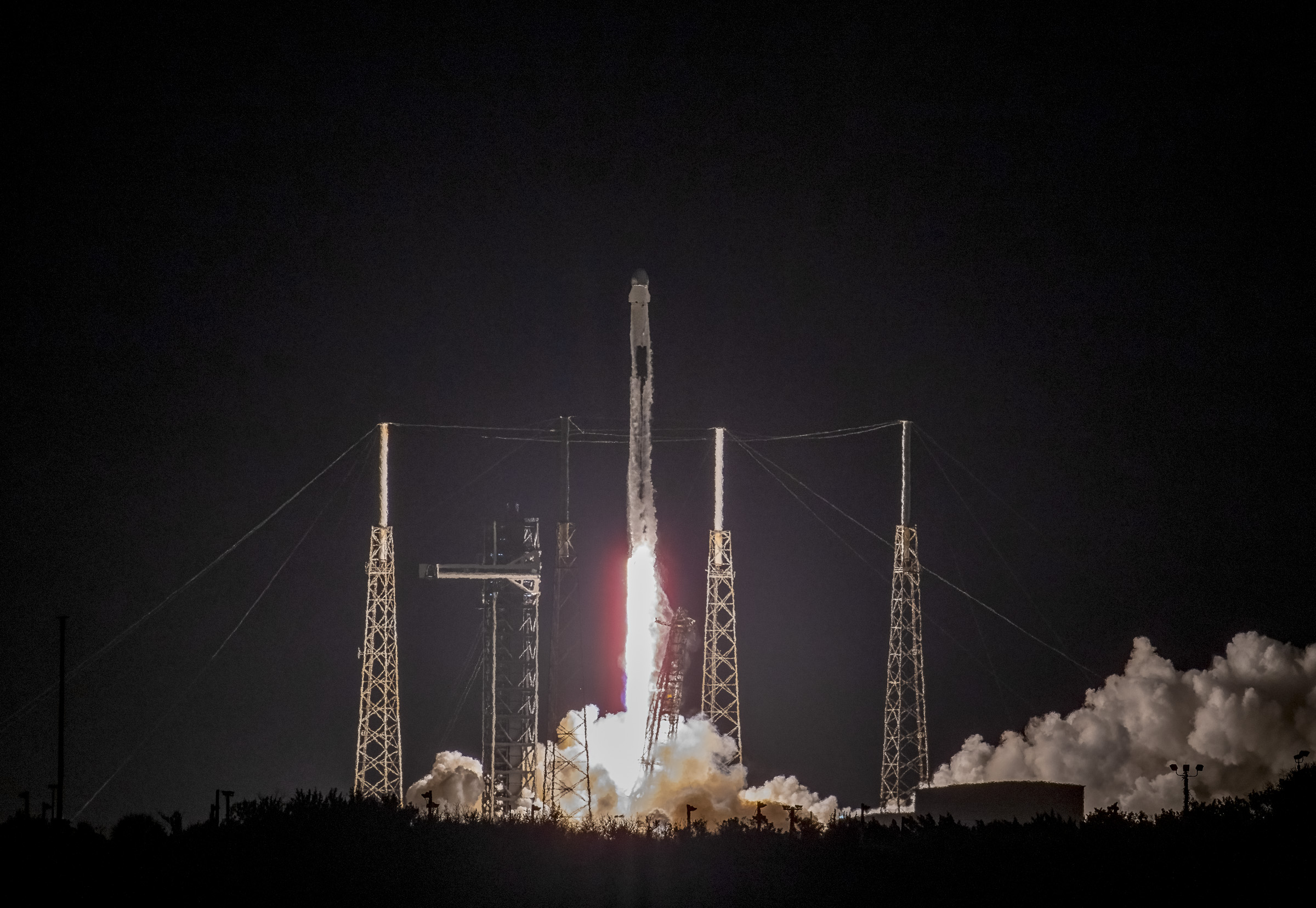 Photos from the CRS-35 launch with one of the most spectacular jellyfish plumes I have ever seen -- and I have seen over 600 launches.